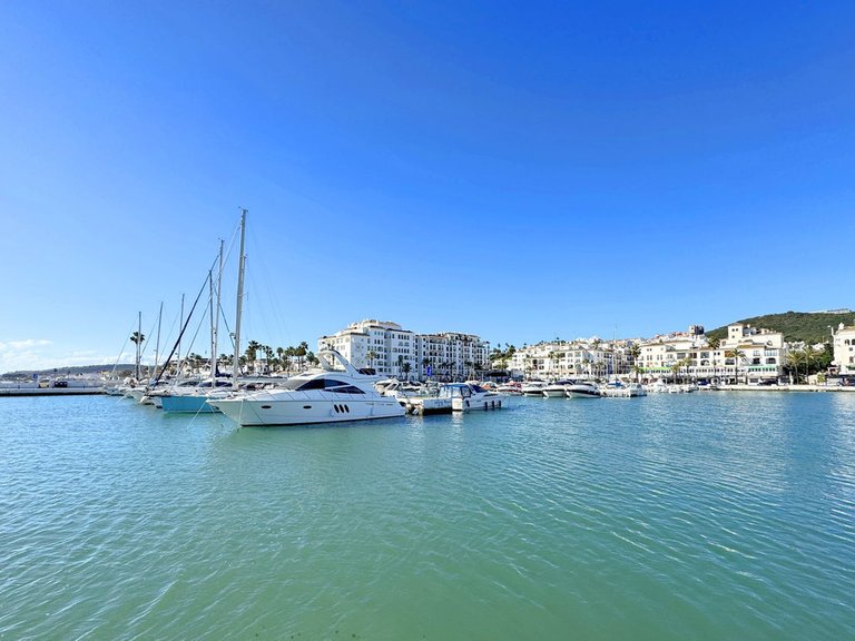 Apartment for Sale in La Duquesa, Malaga 44