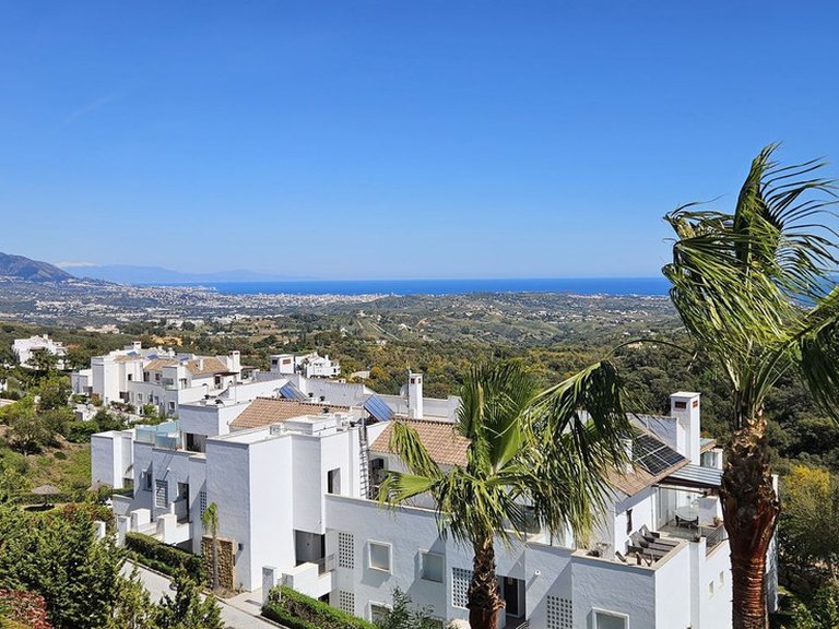 Apartment for Sale in La Mairena, Malaga 8