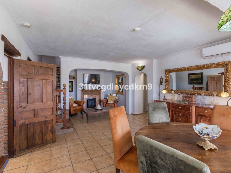 Villa for Sale in Estepona, Malaga 21
