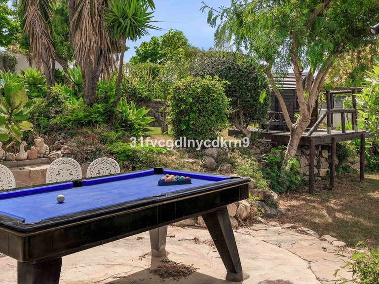 Villa for Sale in Estepona, Malaga 26