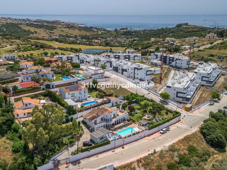 Villa for Sale in Estepona, Malaga 27