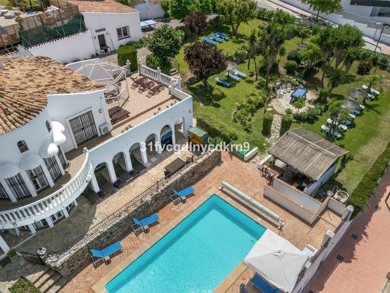 Villa for Sale in Estepona, Malaga 3