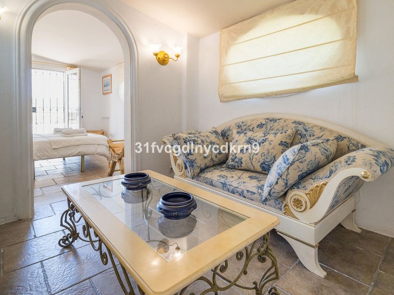 Villa for Sale in Estepona, Malaga 36