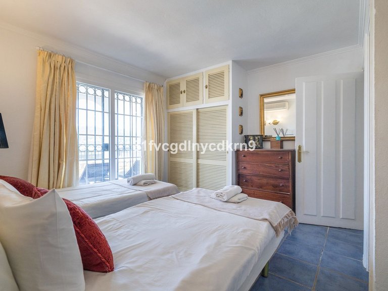 Villa for Sale in Estepona, Malaga 43
