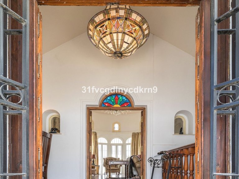 Villa for Sale in Estepona, Malaga 5