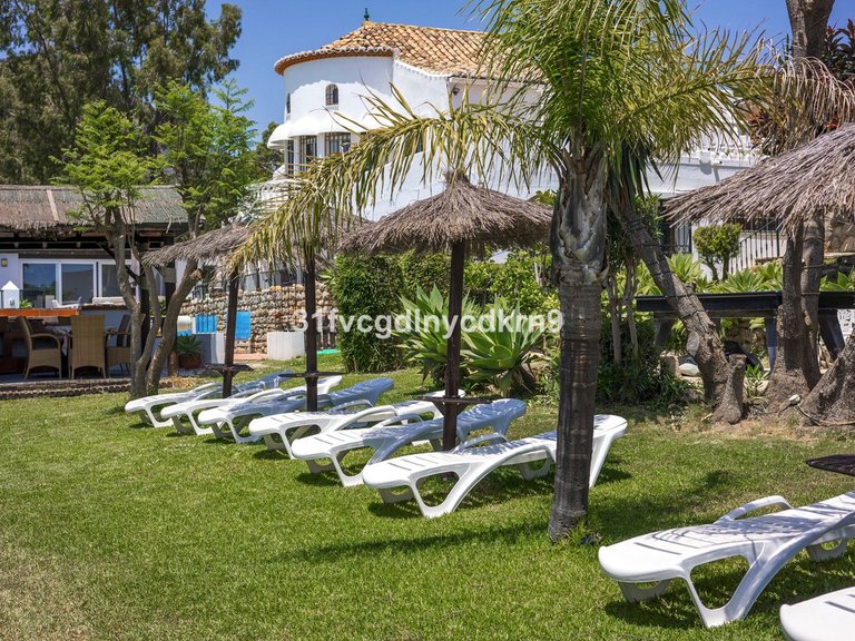 Villa for Sale in Estepona, Malaga 51