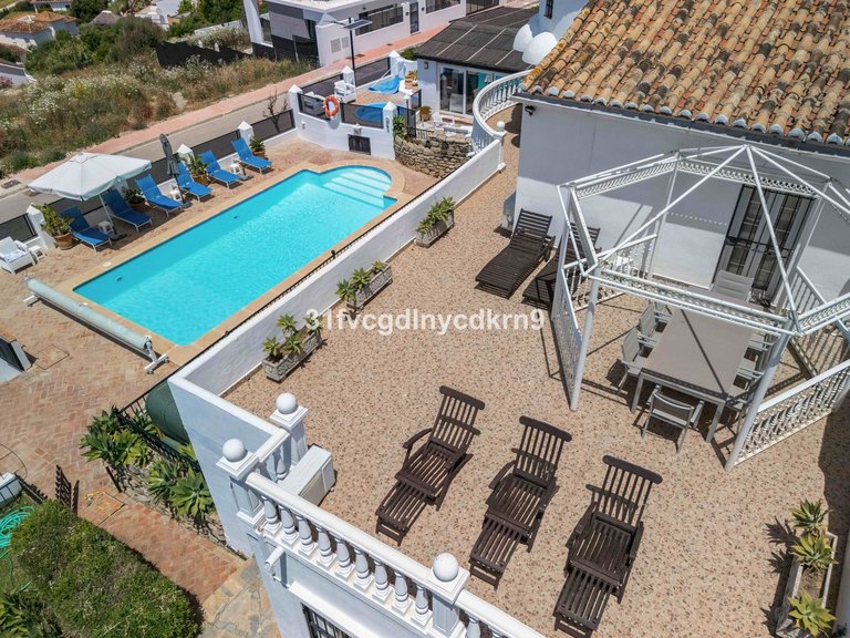 Villa for Sale in Estepona, Malaga 52
