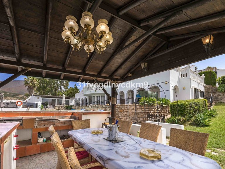 Villa for Sale in Estepona, Malaga 54