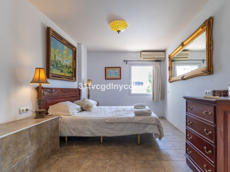 Villa for Sale in Estepona, Malaga 67