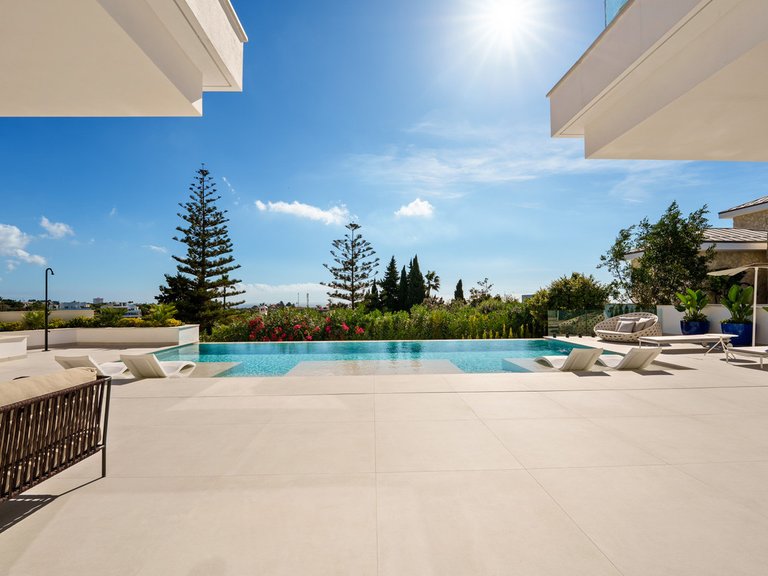 Villa for Sale in La Quinta, Malaga 10