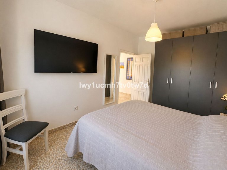 Villa for Sale in Churriana, Malaga 11