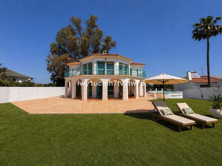Villa for Sale in Churriana, Malaga 22