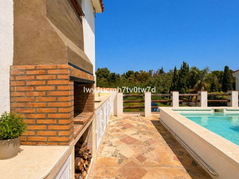 Villa for Sale in Churriana, Malaga 4
