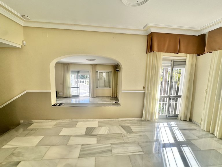 Villa for Sale in Riviera Del Sol, Malaga 10
