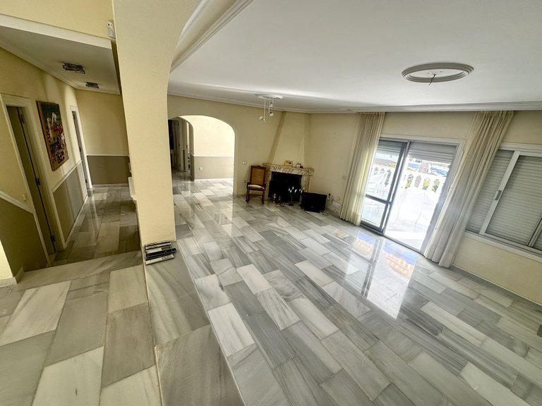Villa for Sale in Riviera Del Sol, Malaga 12