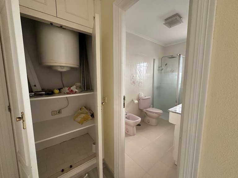 Villa for Sale in Riviera Del Sol, Malaga 21
