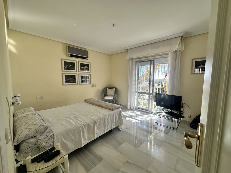 Villa for Sale in Riviera Del Sol, Malaga 24