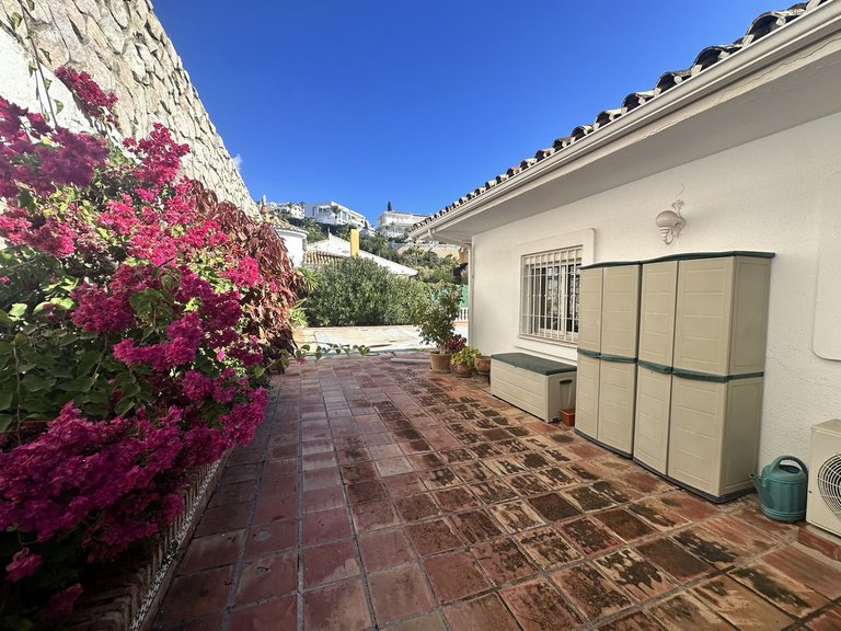 Villa for Sale in Riviera Del Sol, Malaga 38