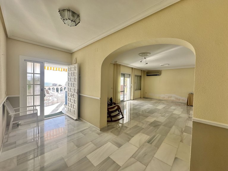 Villa for Sale in Riviera Del Sol, Malaga 4
