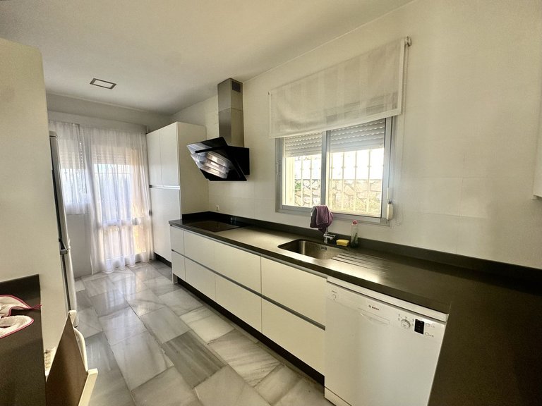 Villa for Sale in Riviera Del Sol, Malaga 5