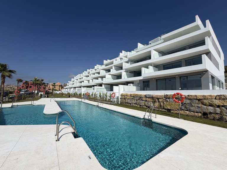 Apartment for Sale in La Duquesa, Malaga 1