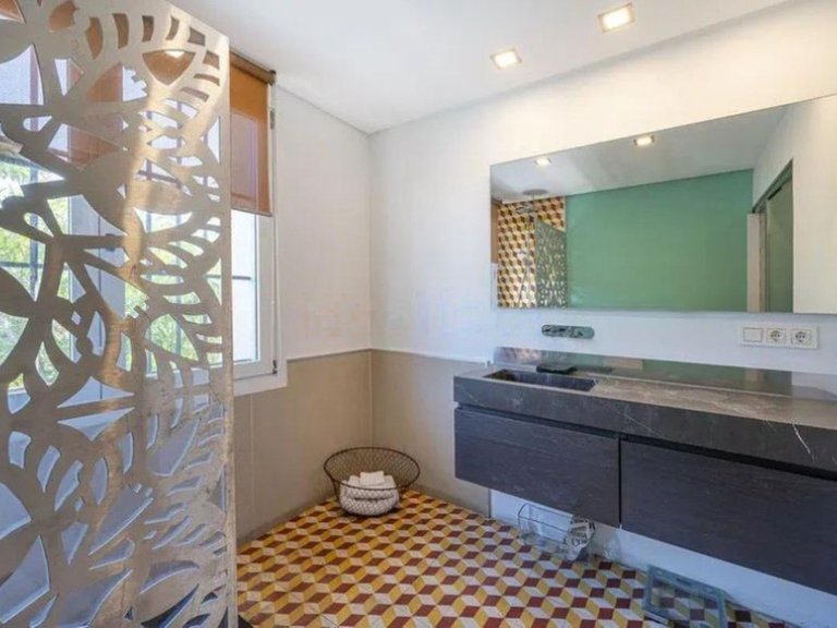 Villa for Sale in Marbella, Malaga 18