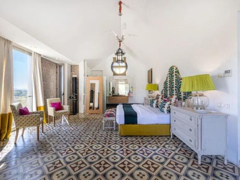 Villa for Sale in Marbella, Malaga 4
