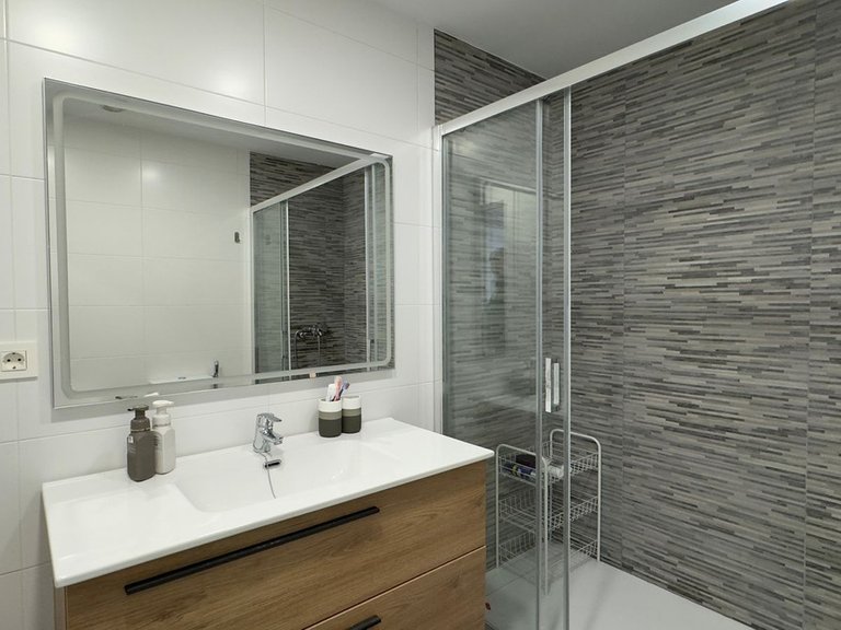 Apartment for Sale in Nueva Andalucía, Malaga 17