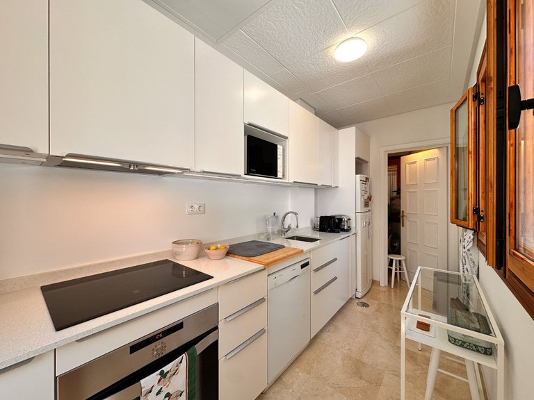 Apartment for Sale in Nueva Andalucía, Malaga 14