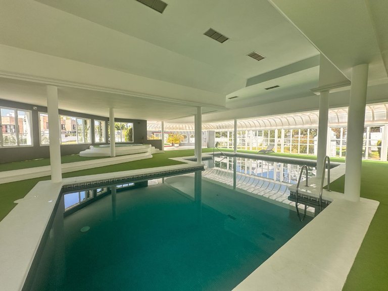 Apartment for Sale in Nueva Andalucía, Malaga 19