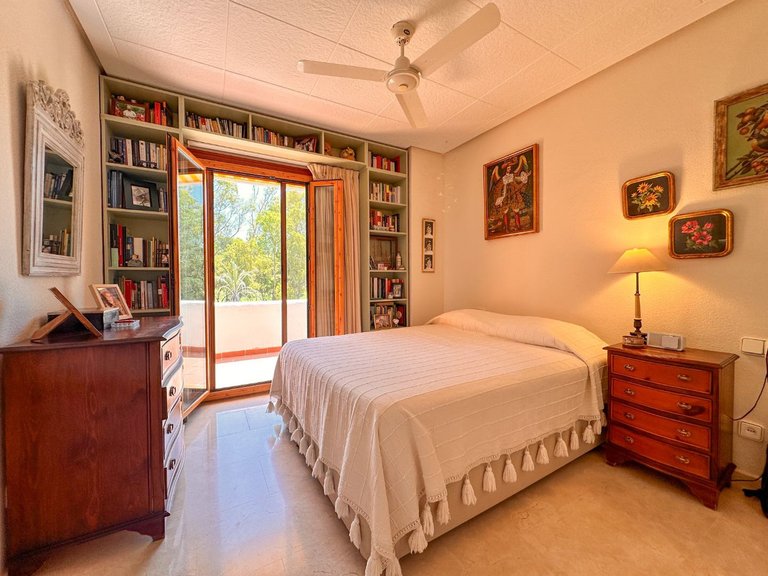 Apartment for Sale in Nueva Andalucía, Malaga 3