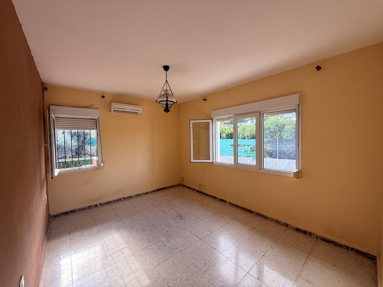 Villa for Sale in Alhaurín De La Torre, Malaga 13