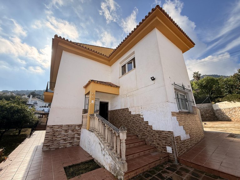 Villa for Sale in Alhaurín De La Torre, Malaga 6