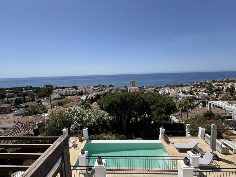 Villa for Sale in Riviera Del Sol, Malaga 3