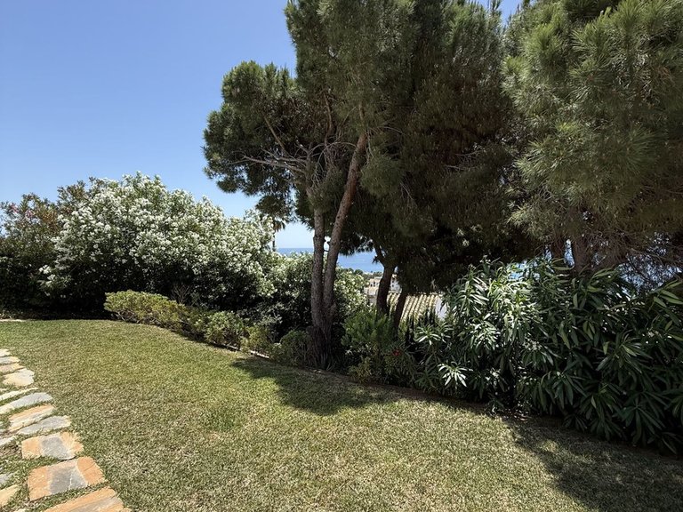 Villa for Sale in Riviera Del Sol, Malaga 47
