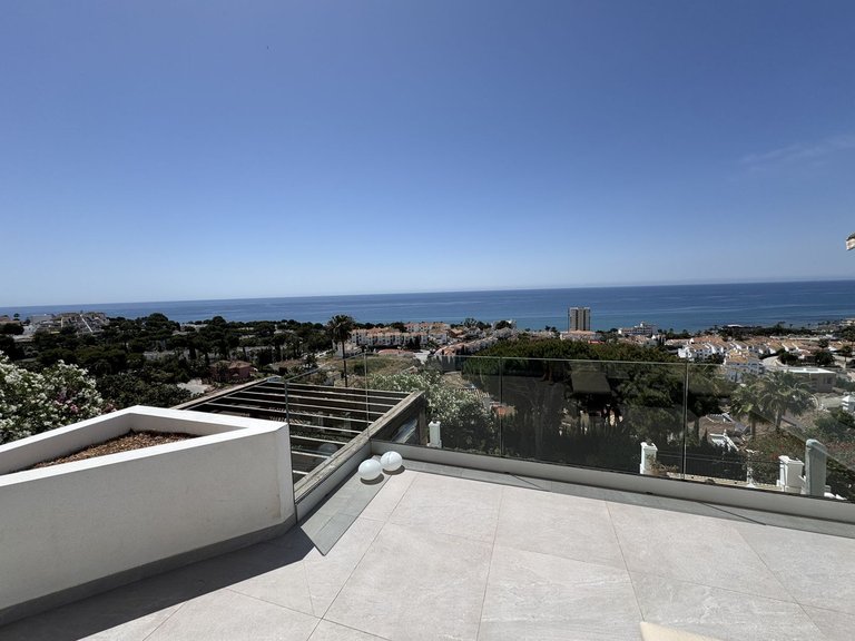 Villa for Sale in Riviera Del Sol, Malaga 8