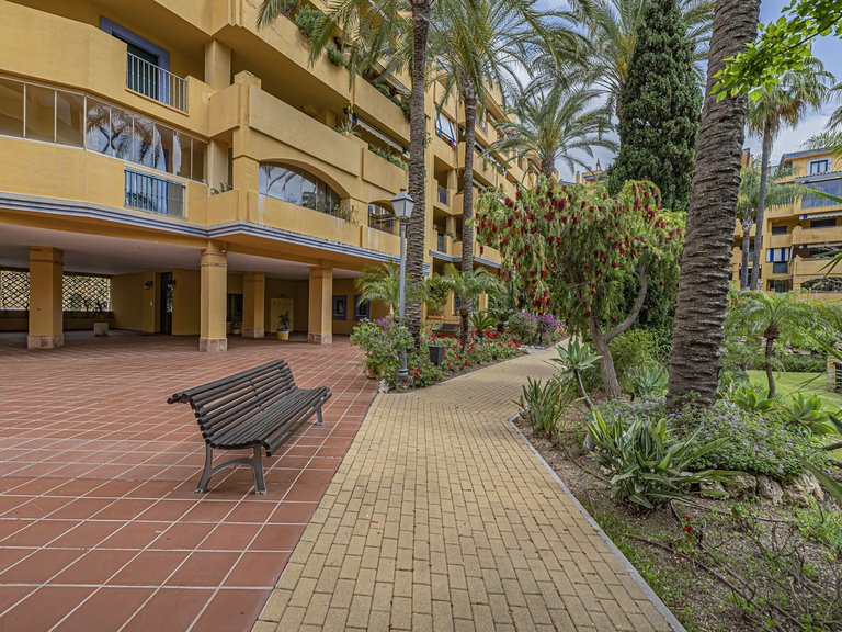 Apartment for Sale in San Pedro De Alcántara, Malaga 16