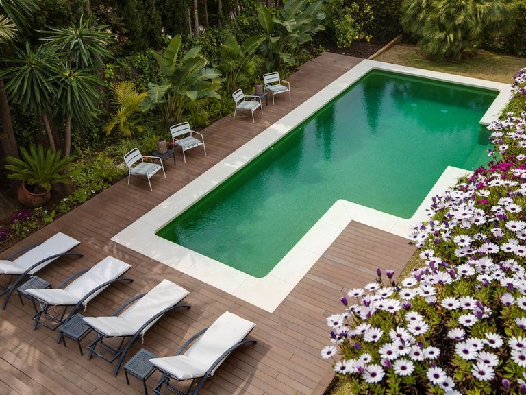 Villa for Sale in The Golden Mile, Malaga 29