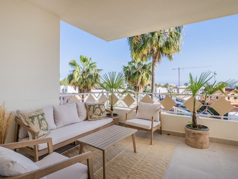 Apartment for Sale in Las Chapas, Malaga 12