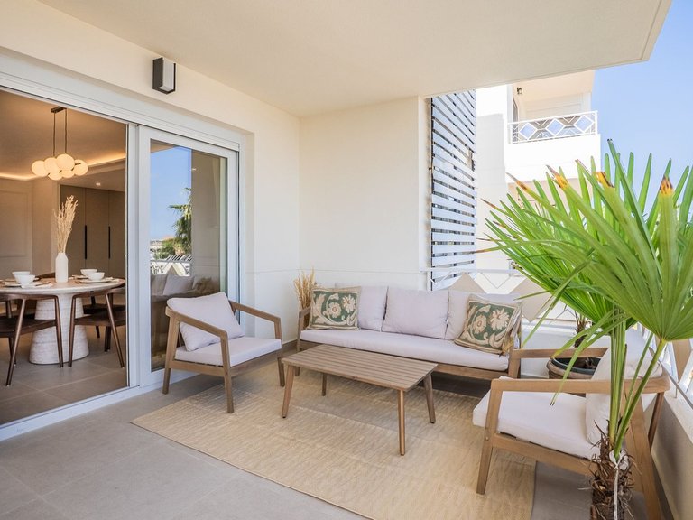 Apartment for Sale in Las Chapas, Malaga 13