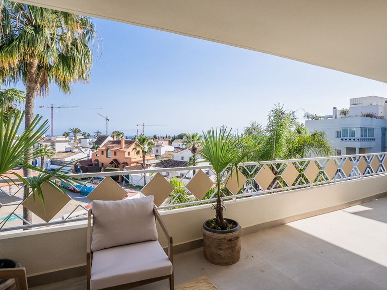 Apartment for Sale in Las Chapas, Malaga 15