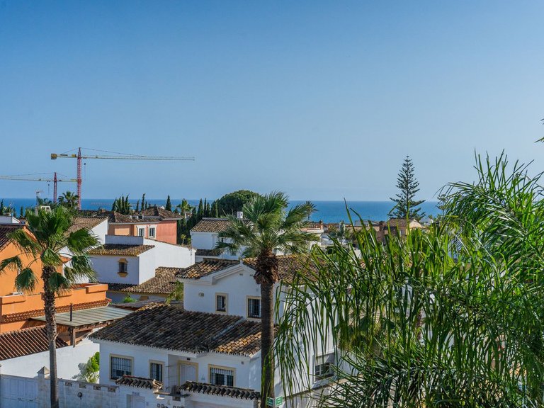Apartment for Sale in Las Chapas, Malaga 17