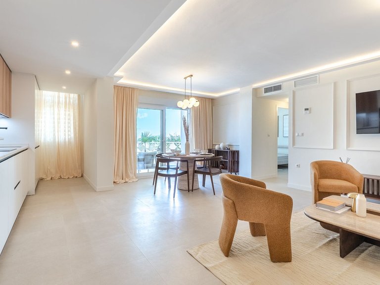 Apartment for Sale in Las Chapas, Malaga 2