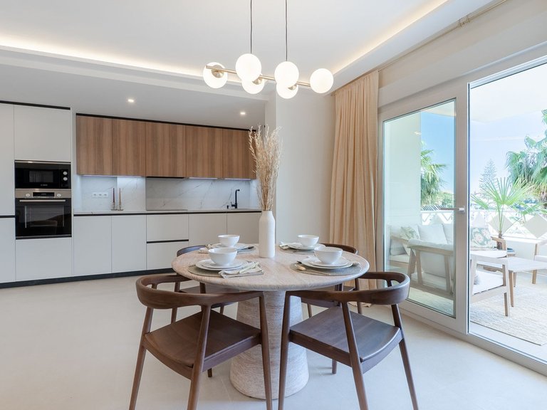 Apartment for Sale in Las Chapas, Malaga 7