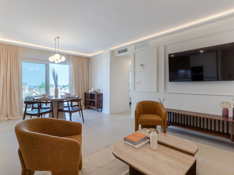 Apartment for Sale in Las Chapas, Malaga 9