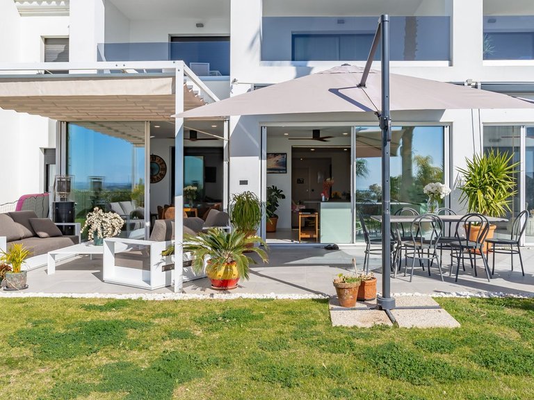 Apartment for Sale in Estepona, Malaga 1