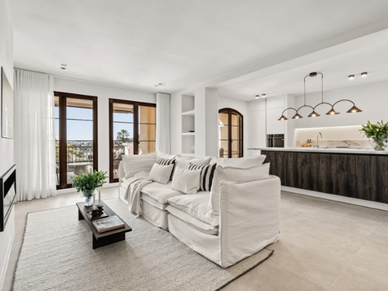 Apartment for Sale in Benahavís, Malaga 2