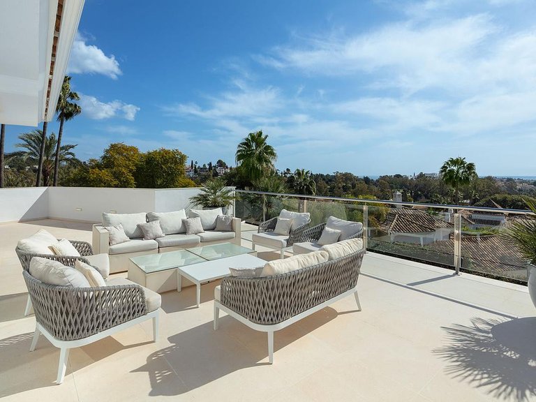 Villa for Sale in Marbella, Malaga 16