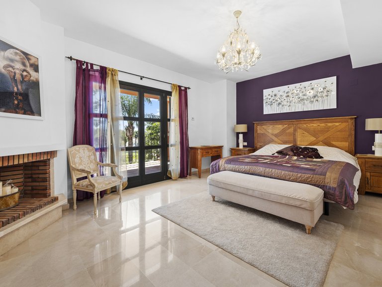 Villa for Sale in Guadalmina Alta, Malaga 13