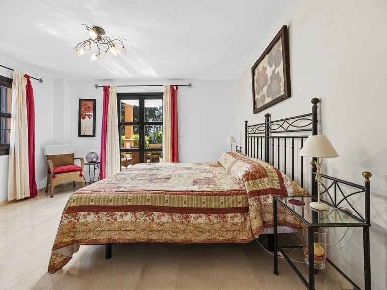 Villa for Sale in Guadalmina Alta, Malaga 18